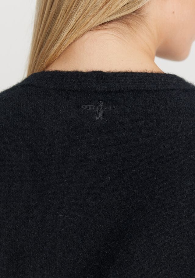 Relax V Sweater Women Sweater Untouched World