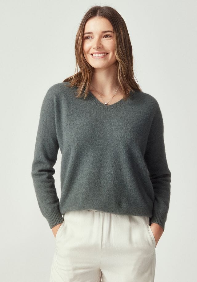 Relax V Sweater Women Sweater Untouched World