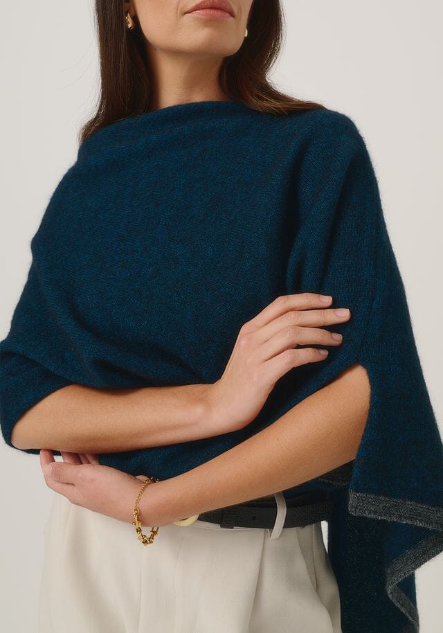 Two Tone Poncho Poncho Merinomink