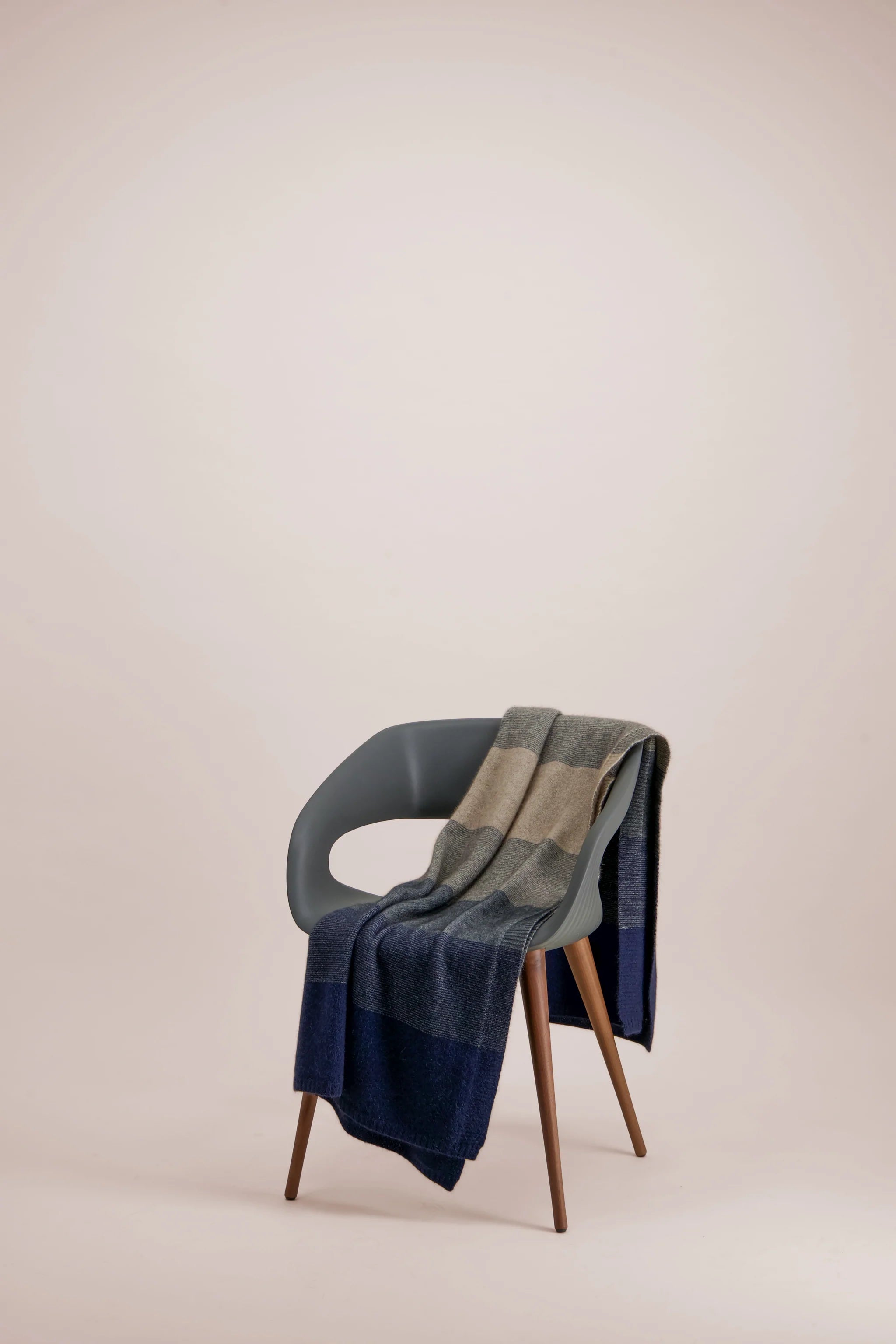 Ombre Throw Throw McDonald