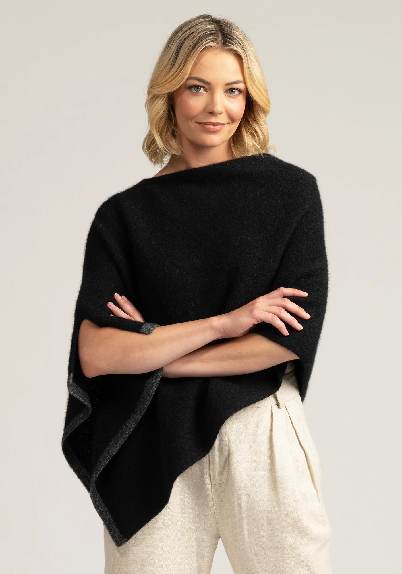 Two Tone Poncho Poncho Merinomink