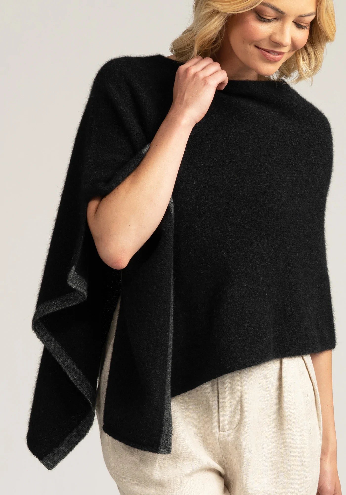 Two Tone Poncho Poncho Merinomink
