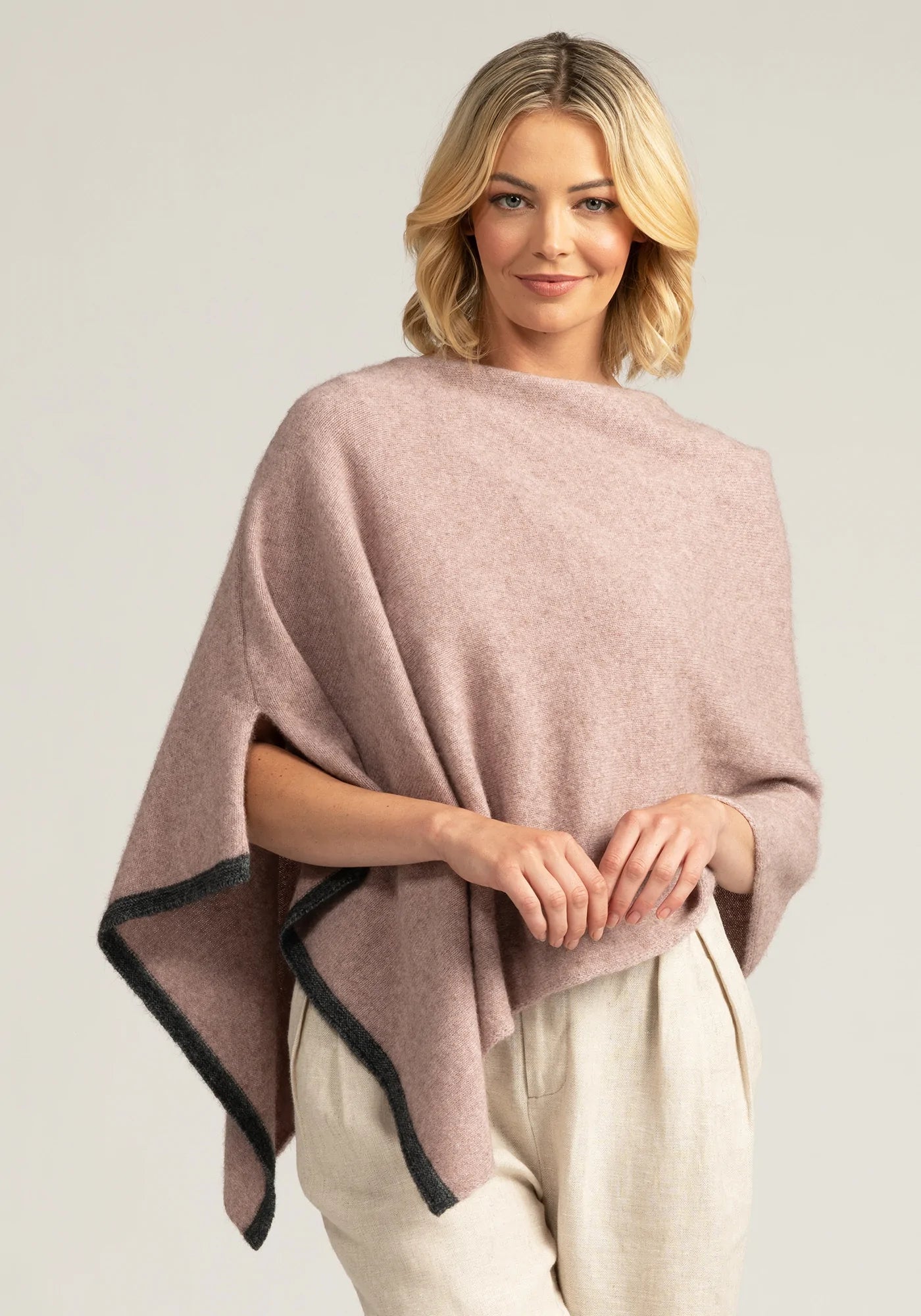 Two Tone Poncho Merinomink Pink