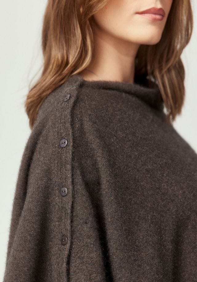 Kapua Cape Women Cape Untouched World 