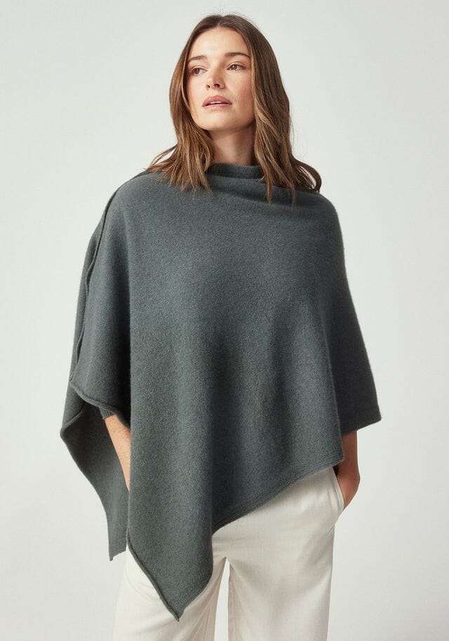 Kapua Cape Women Cape Untouched World 