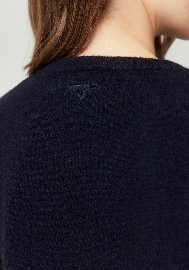kapua Crew Women Sweater Untouched World 