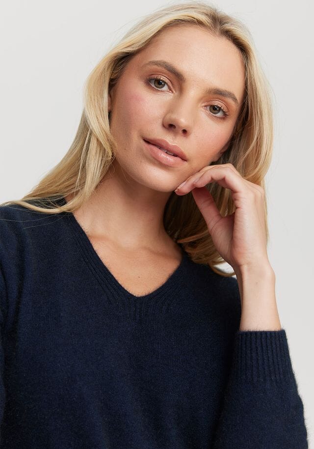 Relax V Sweater Women Sweater Untouched World 
