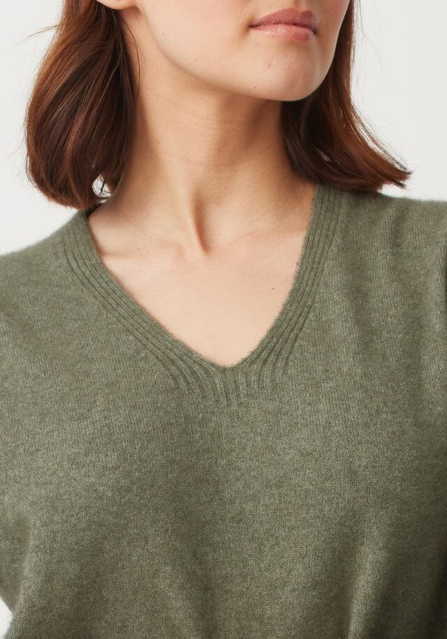 Relax V Sweater Women Sweater Untouched World 