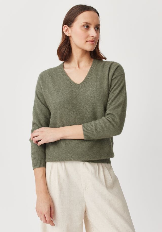 Relax V Sweater Women Sweater Untouched World 