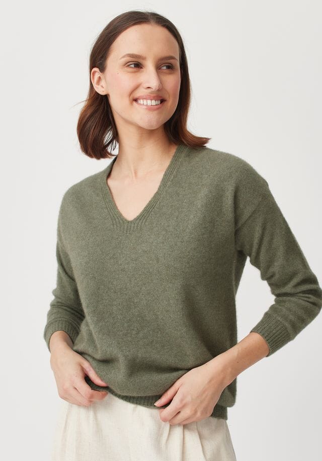 Relax V Sweater Women Sweater Untouched World 